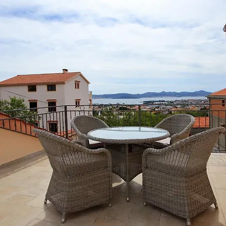 Holiday With 2 In Casa de Férias
